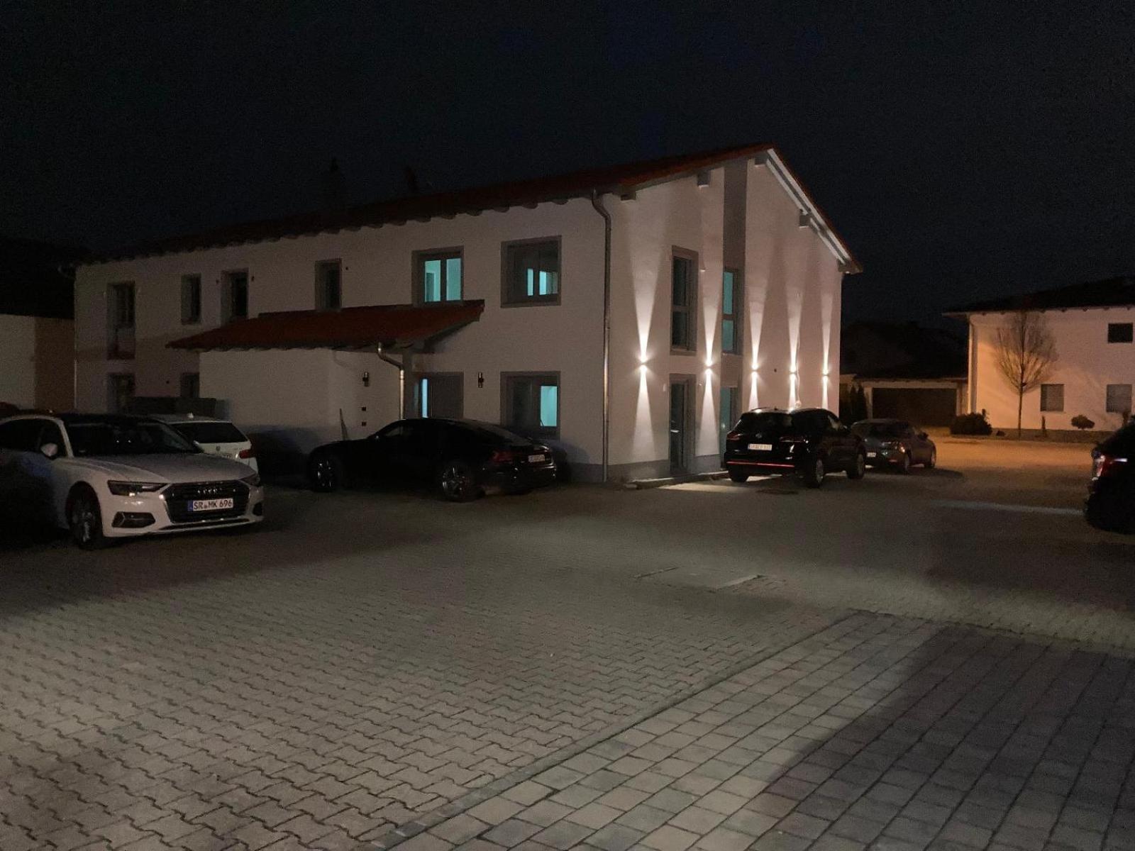 Gasthaus Karpfinger Aiterhofen Dış mekan fotoğraf