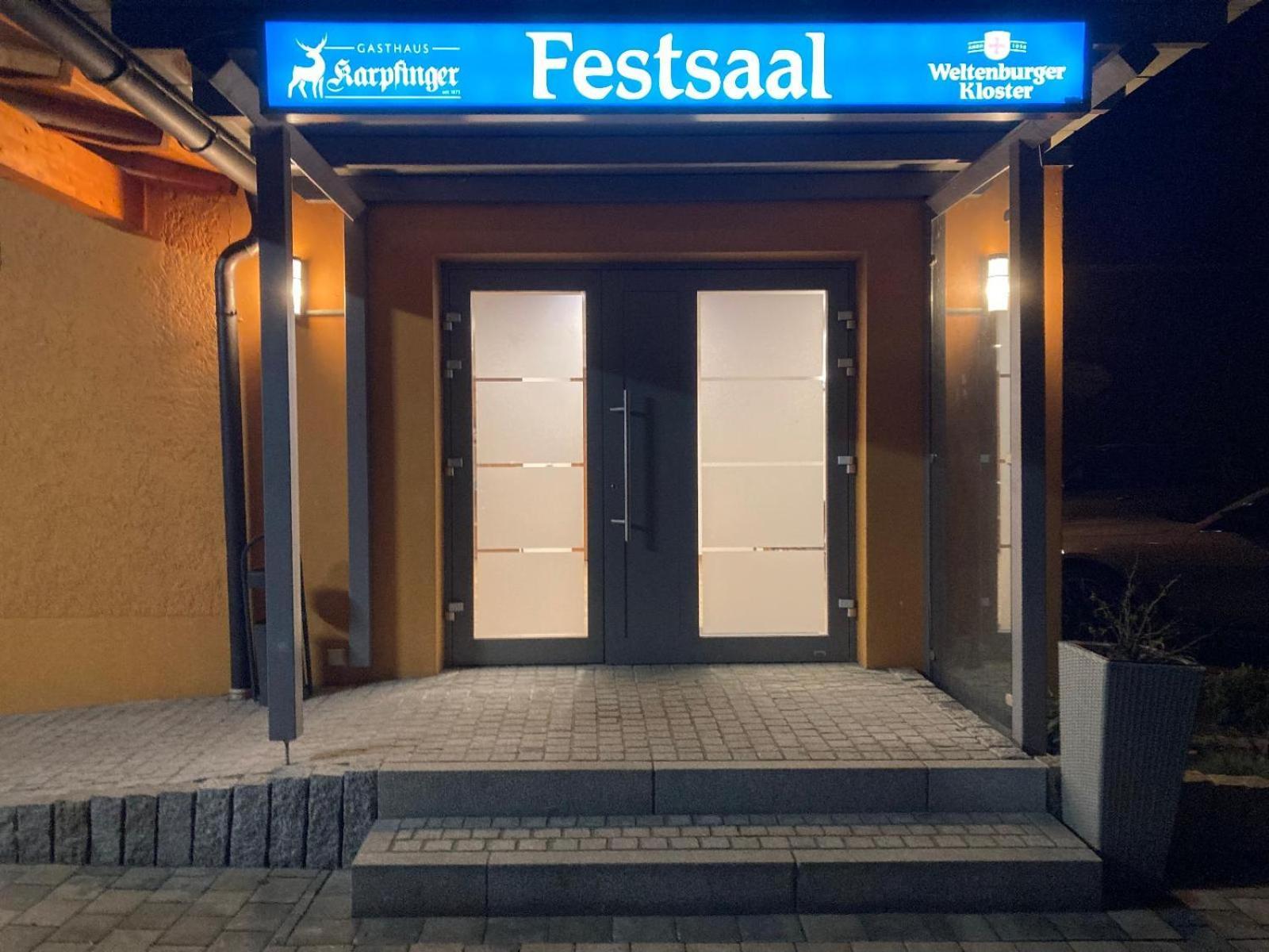 Gasthaus Karpfinger Aiterhofen Dış mekan fotoğraf