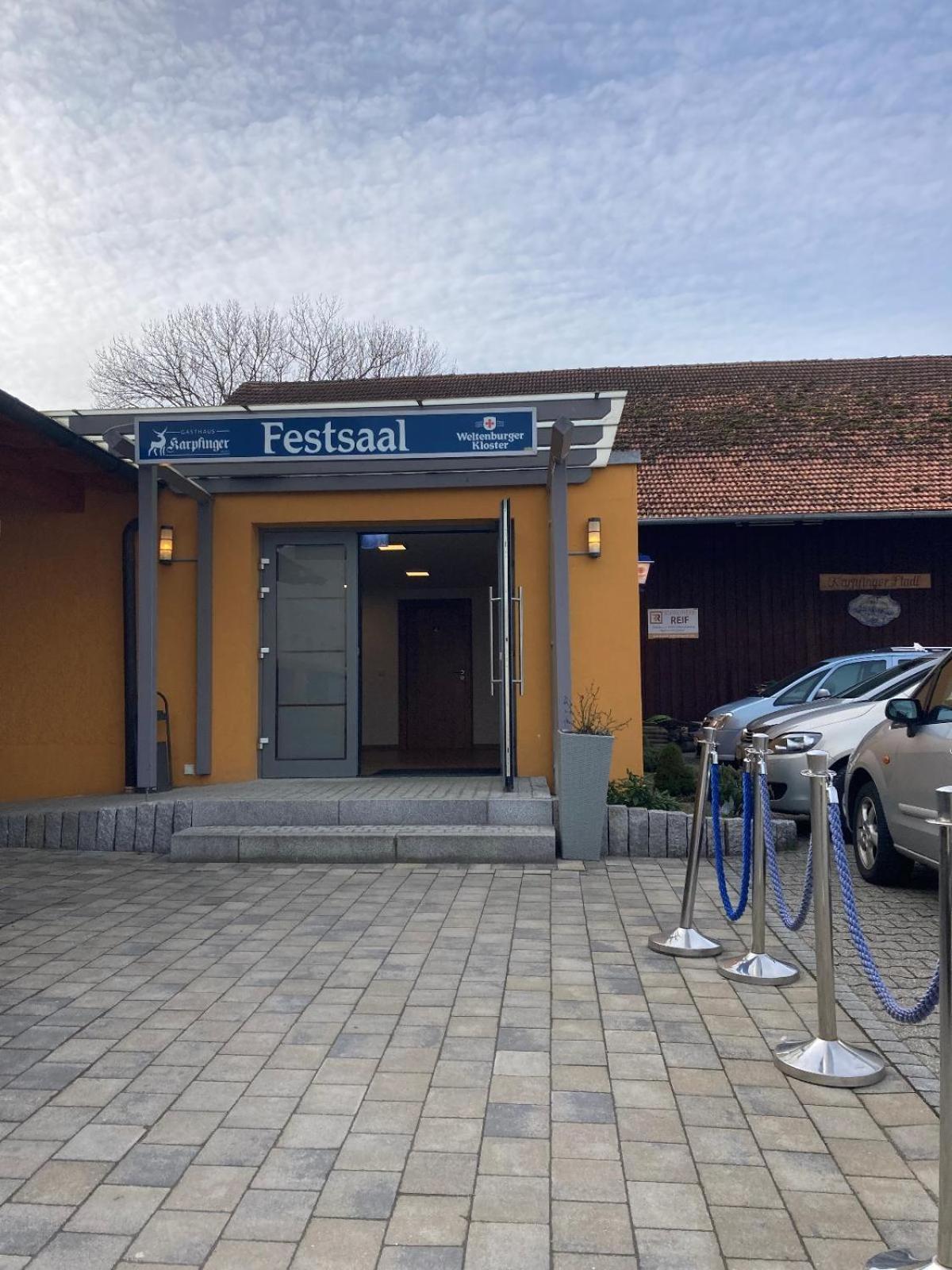 Gasthaus Karpfinger Aiterhofen Dış mekan fotoğraf